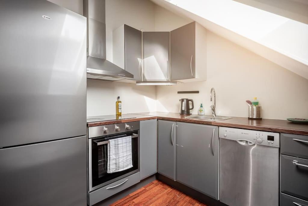 Central Apt. Close To City Centre Тронхейм Екстериор снимка